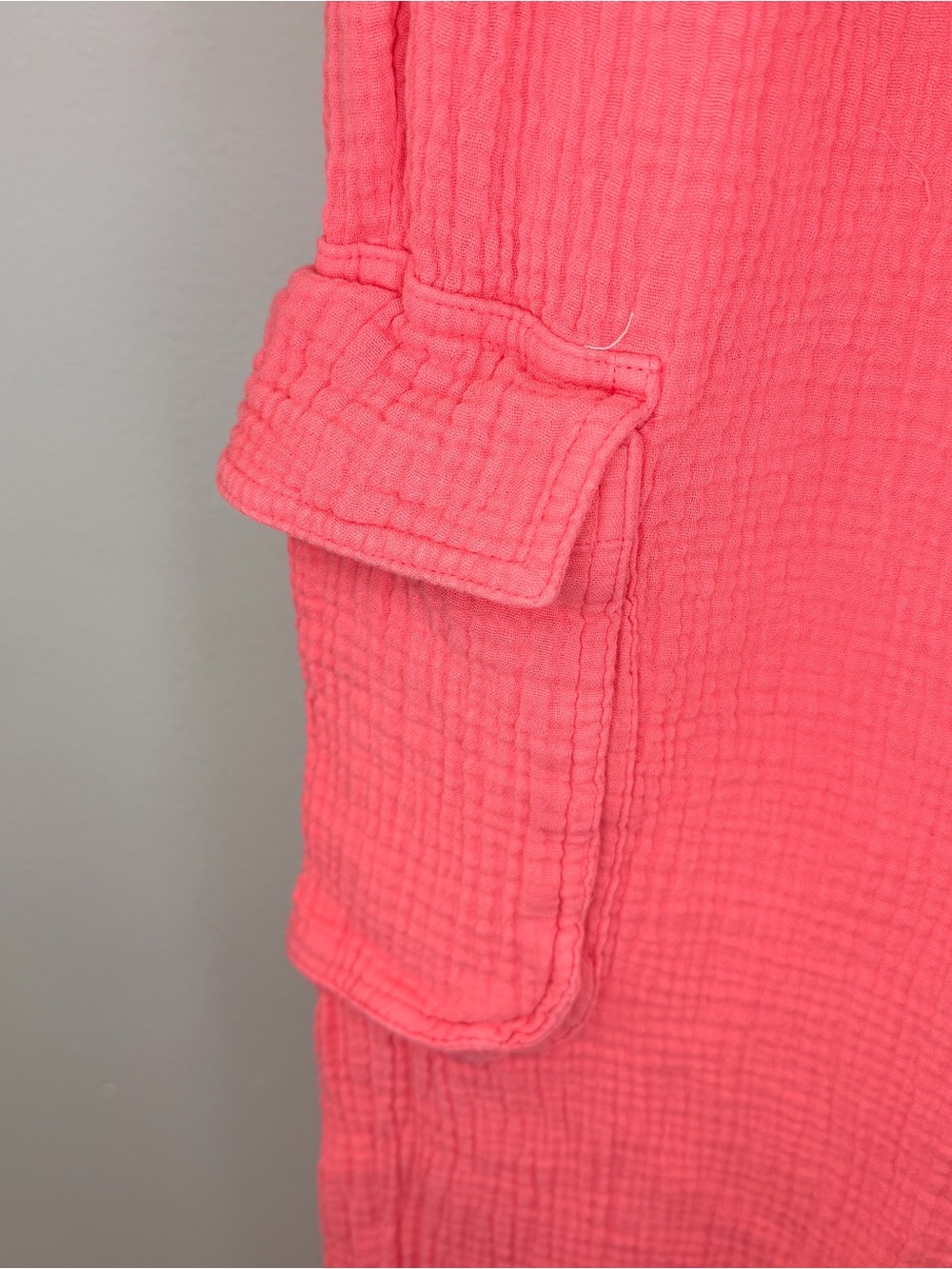 Aerie Gauzy High Waisted Cargo Pants Women’s Size Small Color Haute Coral - Picture 6 of 7